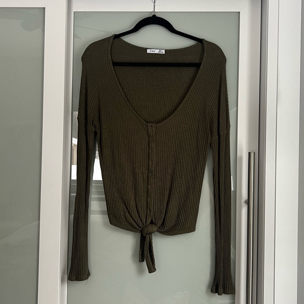 128 - Dex Women’s Waffle Knit Tie-Front Long Sleeve Top